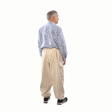Long-lasting canvas beekeeping pants with extra durability for hive work