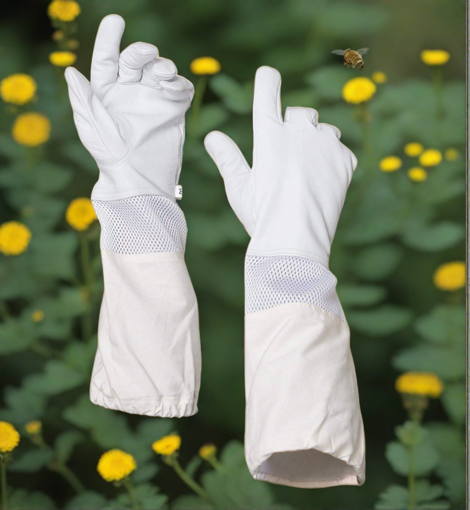 
                  
                    Load image into Gallery viewer, Goatskin Leather Apiary Beekeeping glove with Ventilated sleeve for beekeepers
                  
                