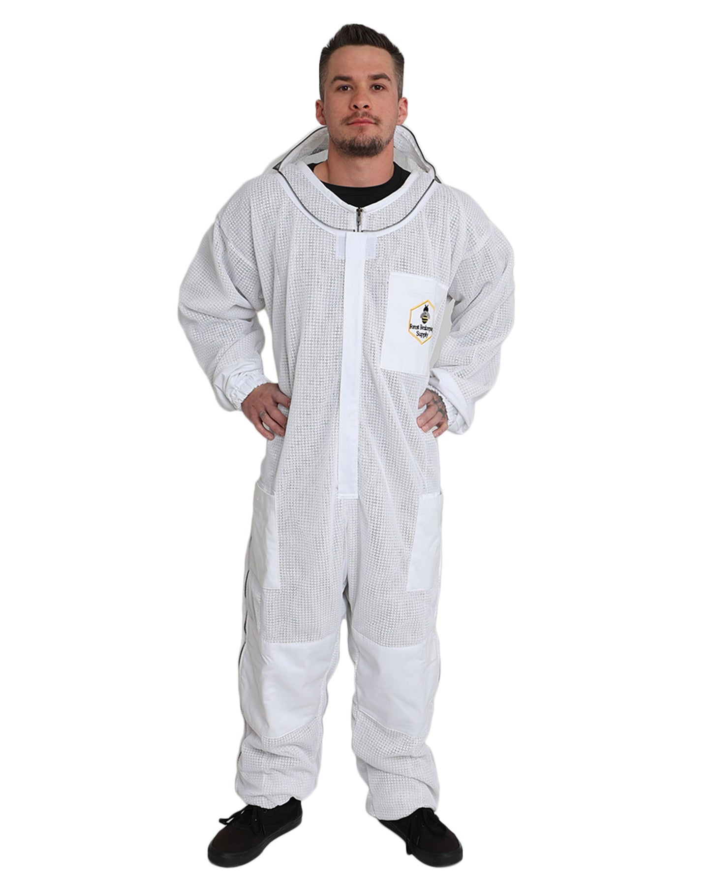 Ventilated beekeeping suit for both professional and beginner beekeepers, offering comfort and protection