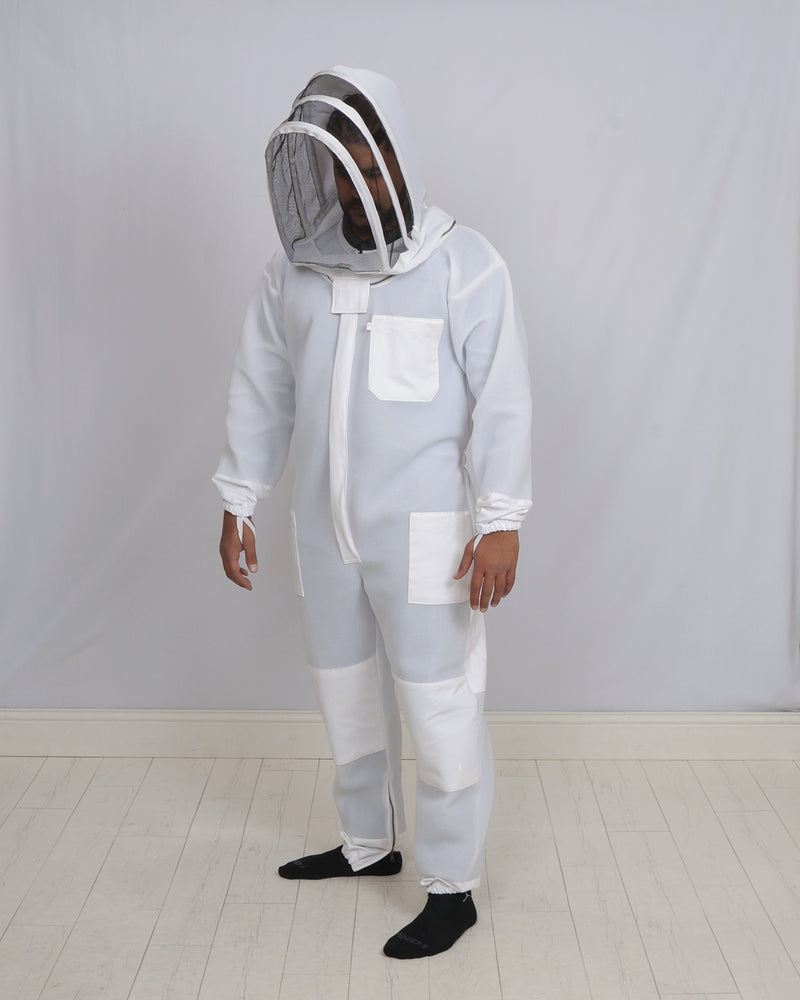 
                  
                    Load image into Gallery viewer, Pro-Breeze Ventilated Beekeeping Suit For Men/Women Vented Apiary Suit W/Veil For Beginner/Commercial Beekeepers | Brass Zippers and Thumb Straps
                  
                