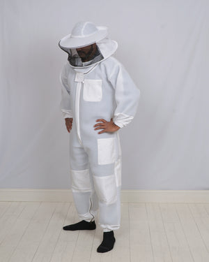 
                  
                    Load image into Gallery viewer, Pro-Breeze Ventilated Beekeeping Suit For Men/Women Vented Apiary Suit W/Veil For Beginner/Commercial Beekeepers | Brass Zippers and Thumb Straps
                  
                